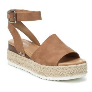 Size 8.5 brown platform wedges